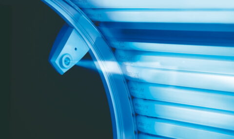 profesionalni lezeci stojeci solarij luxura-x7-hapro-profesionalni-solarij-mikro-15